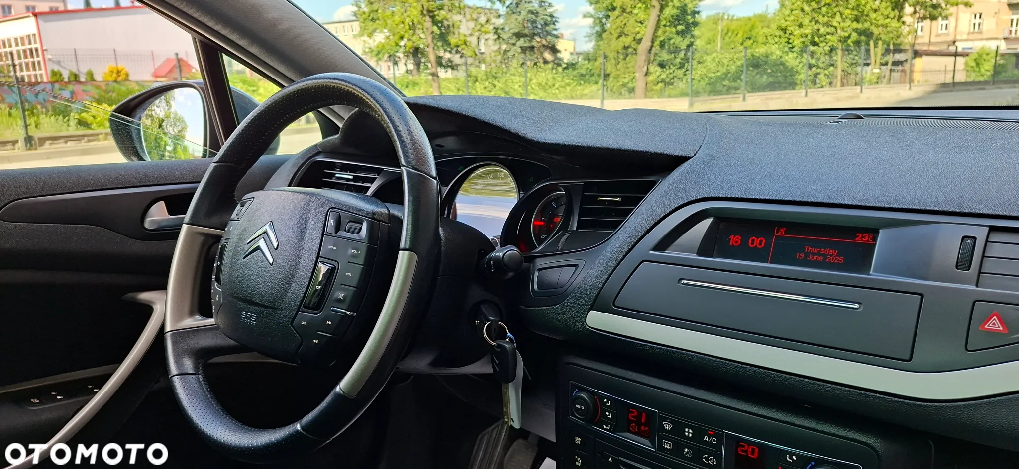 Citroën C5 Tourer HDi 165 FAP Business Class - 24
