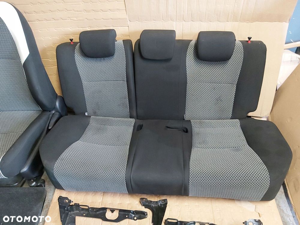 Toyota Yaris III fotele przekładka van 5D kanapa - 3
