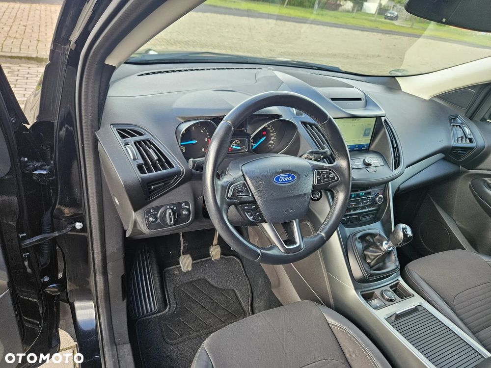 Ford Kuga - 13