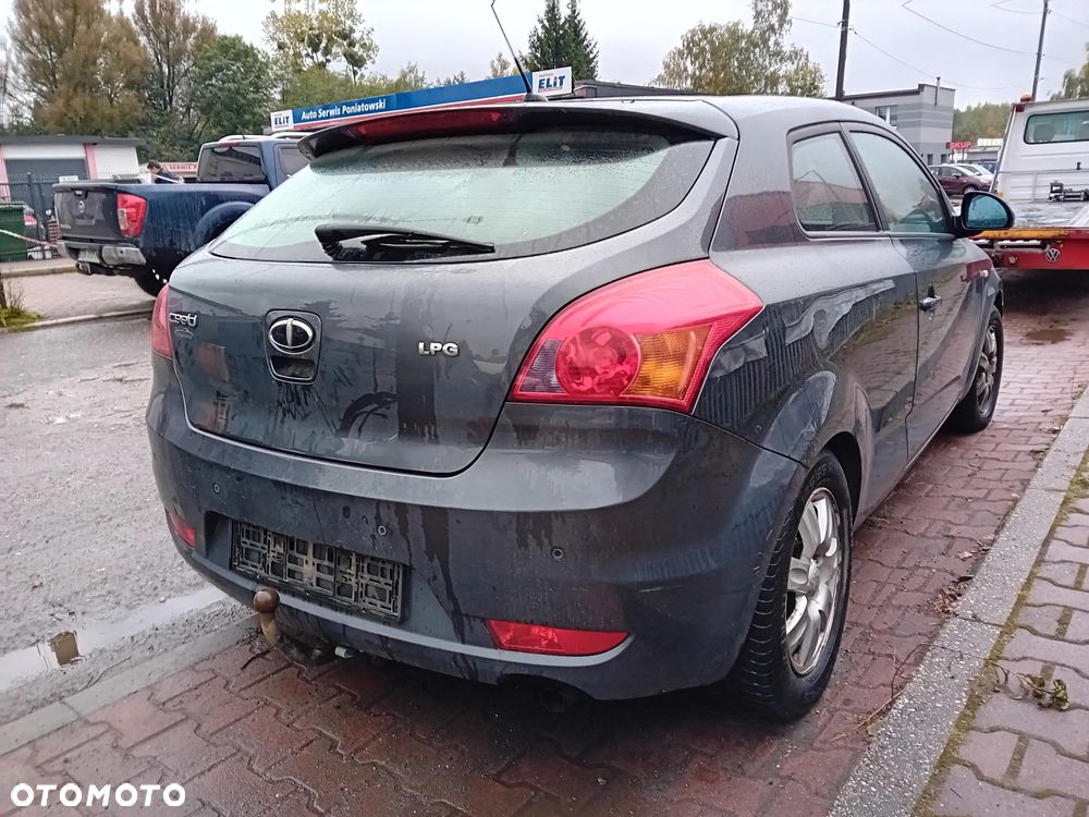 *KIA PROCEED* Samochód na części - 3