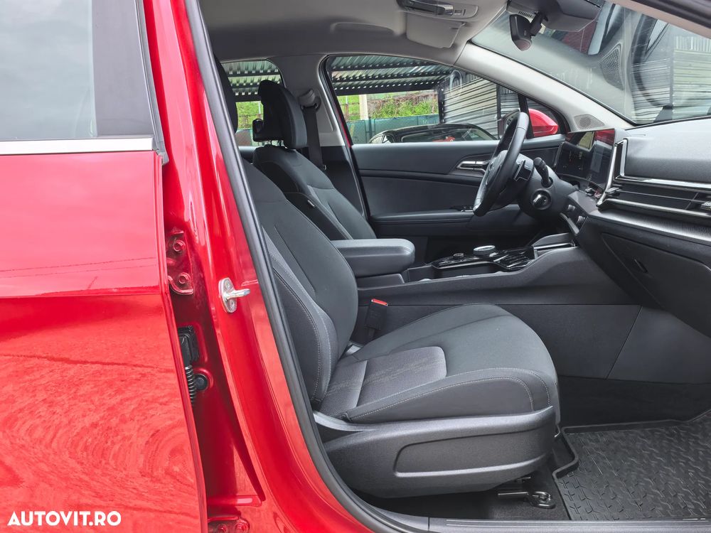 Kia Sportage 1.6 T-GDI PHEV 6AT 4x4 Business Line - 12