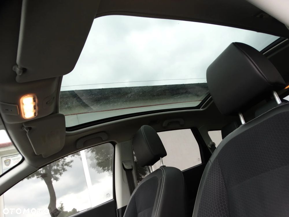 Nissan Qashqai+2 - 12
