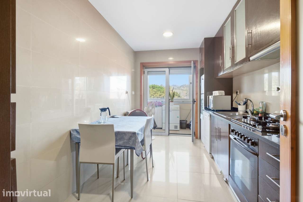 Apartamento T3 para venda na Rua Dr. Edgardo Sá Malheiro, Braga - Grande imagem: 4/18