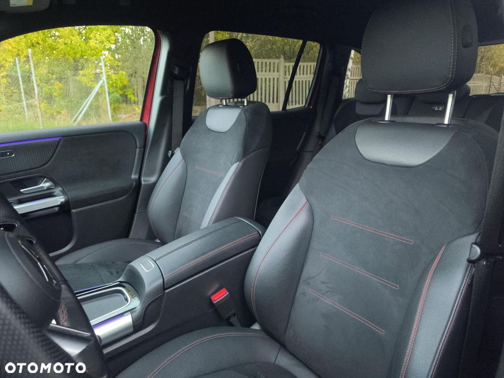 Mercedes-Benz GLB - 10