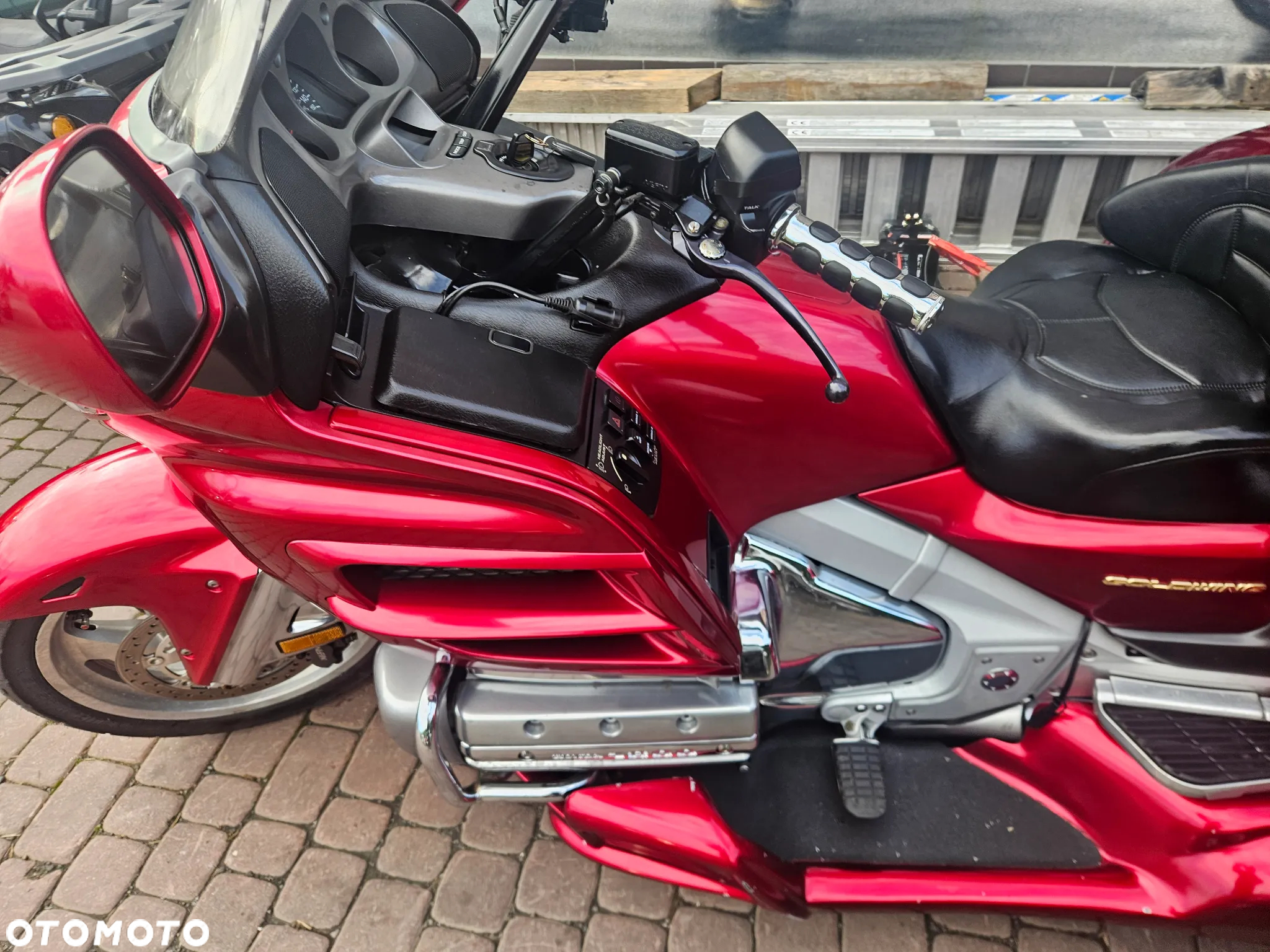 Honda GL - 13
