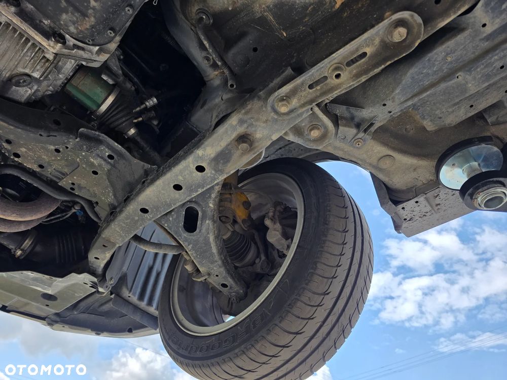 Subaru Legacy 2.5i GT - 40