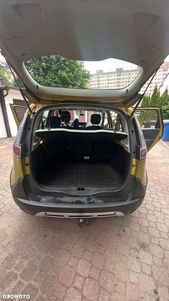 Renault Scenic dCi 110 Xmod Paris - 12