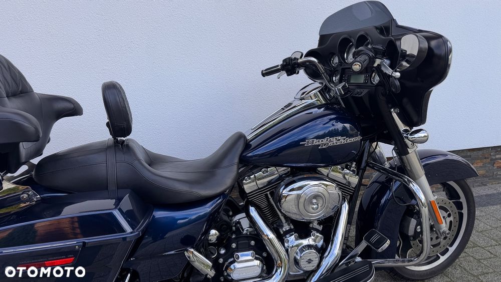 Harley-Davidson Touring Street Glide - 8