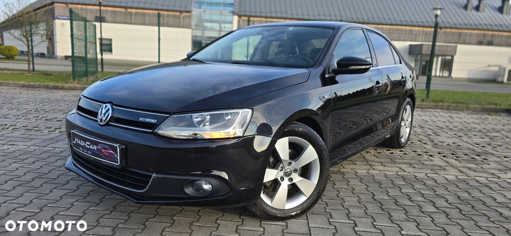 Volkswagen Jetta - 2