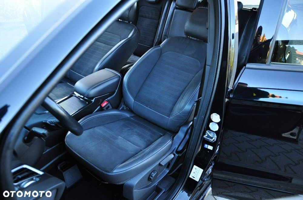 Ford Kuga 2.0 TDCi 4x4 ST-Line - 37