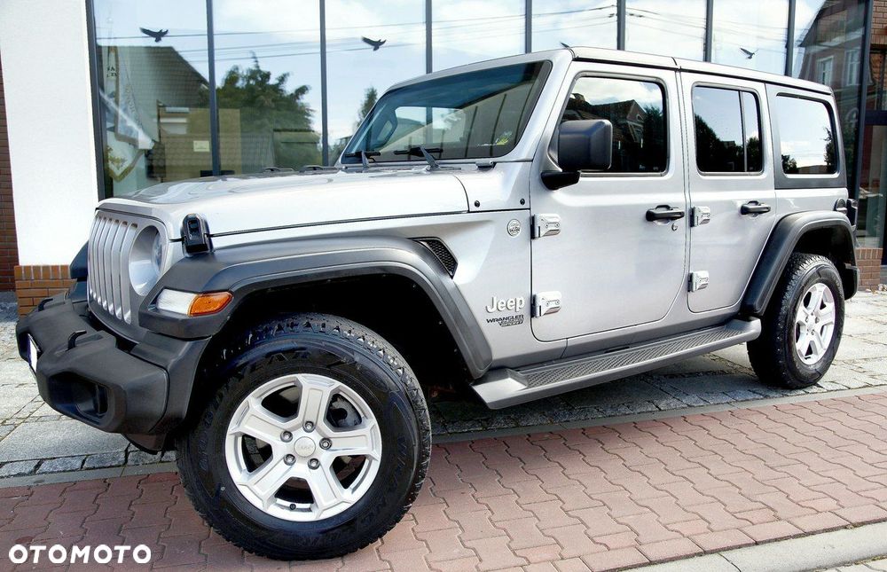 Jeep Wrangler - 27