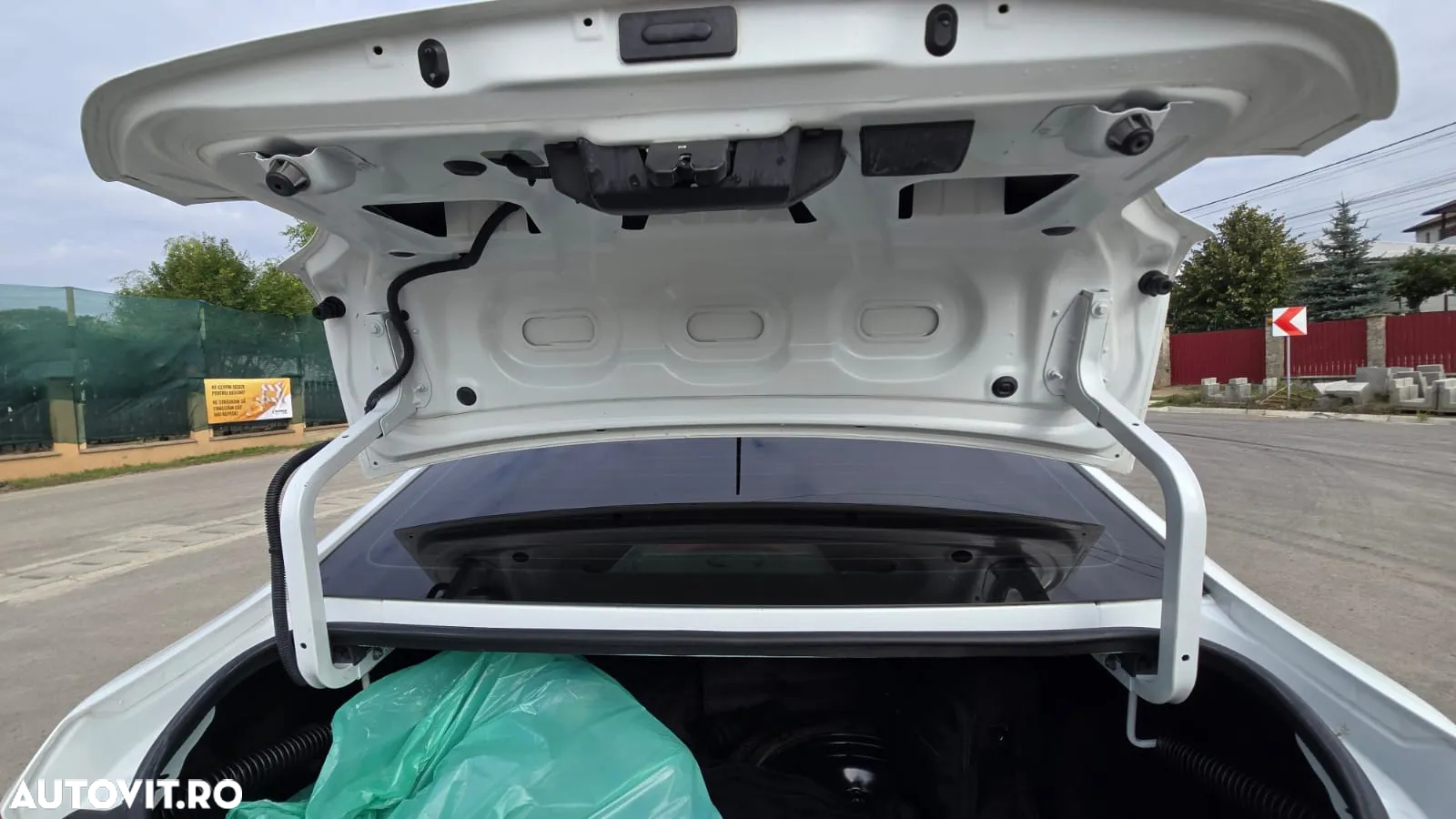 Dacia Logan ECO-G 100 MT6 Prestige - 31
