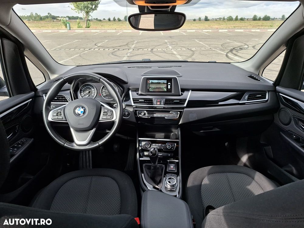 BMW Seria 2 218i Advantage - 6