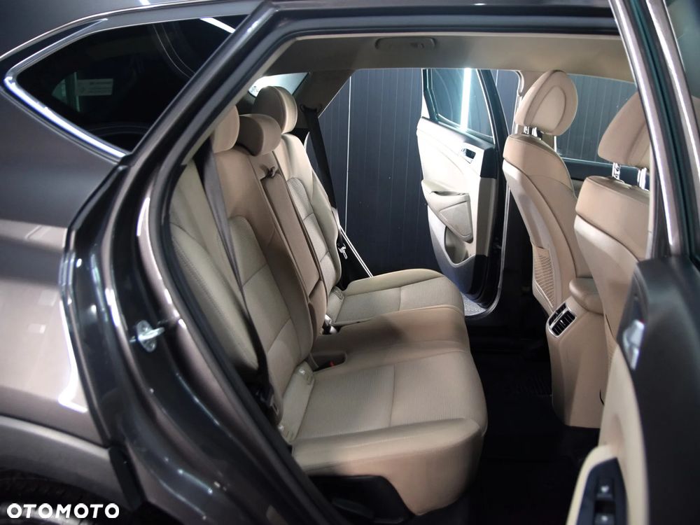 Hyundai Tucson 1.7 CRDI BlueDrive Style 2WD DCT - 8