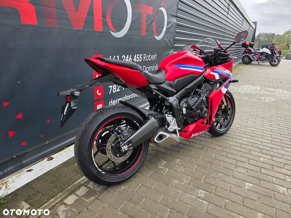 Honda CBR - 3