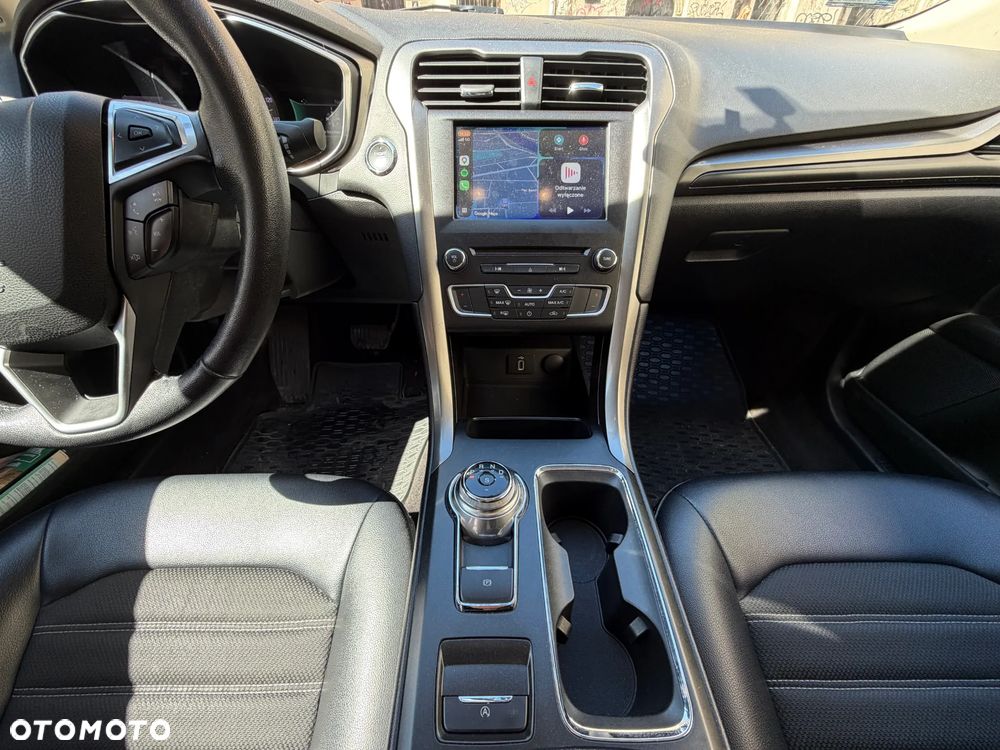 Ford Fusion - 14