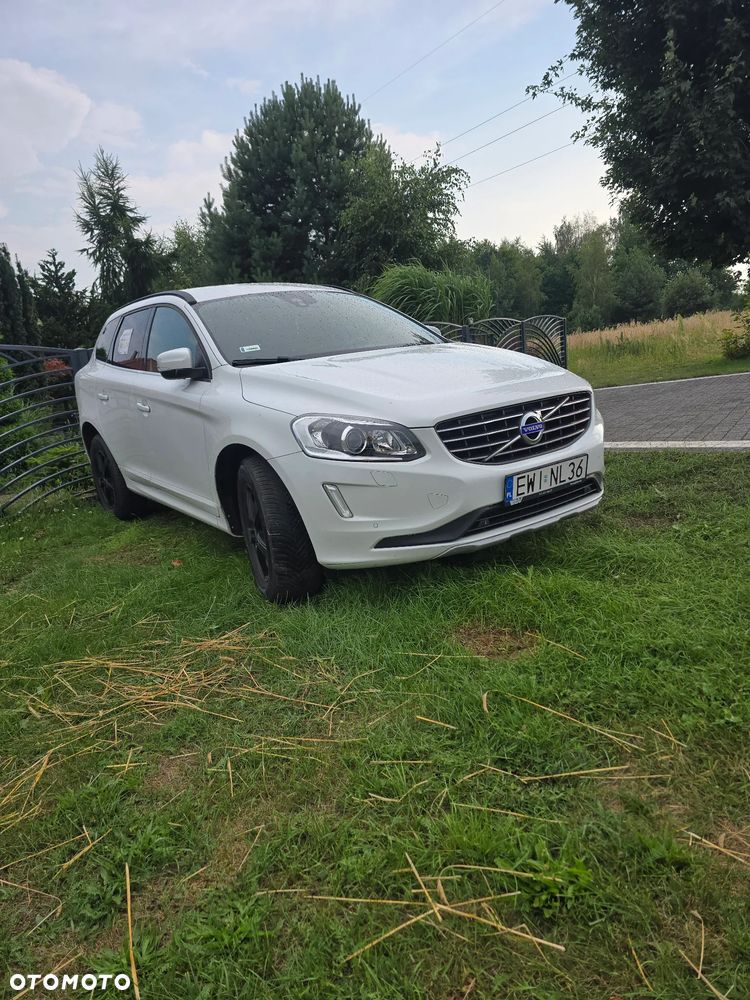 Volvo XC 60 D4 Drive-E Momentum - 1