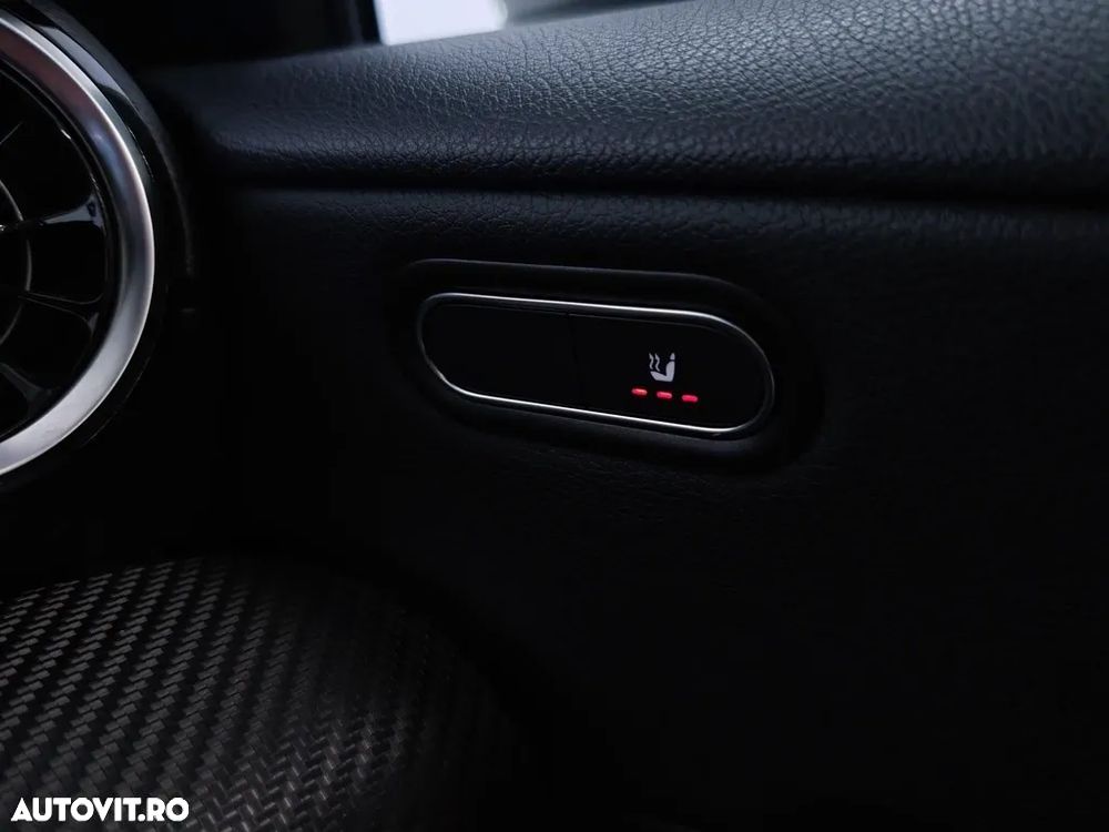 Mercedes-Benz A 180 d 7G-DCT - 19