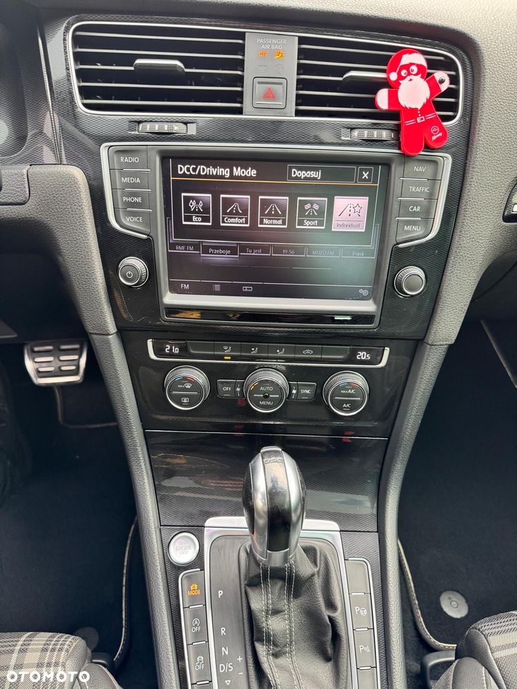 Volkswagen Golf - 10