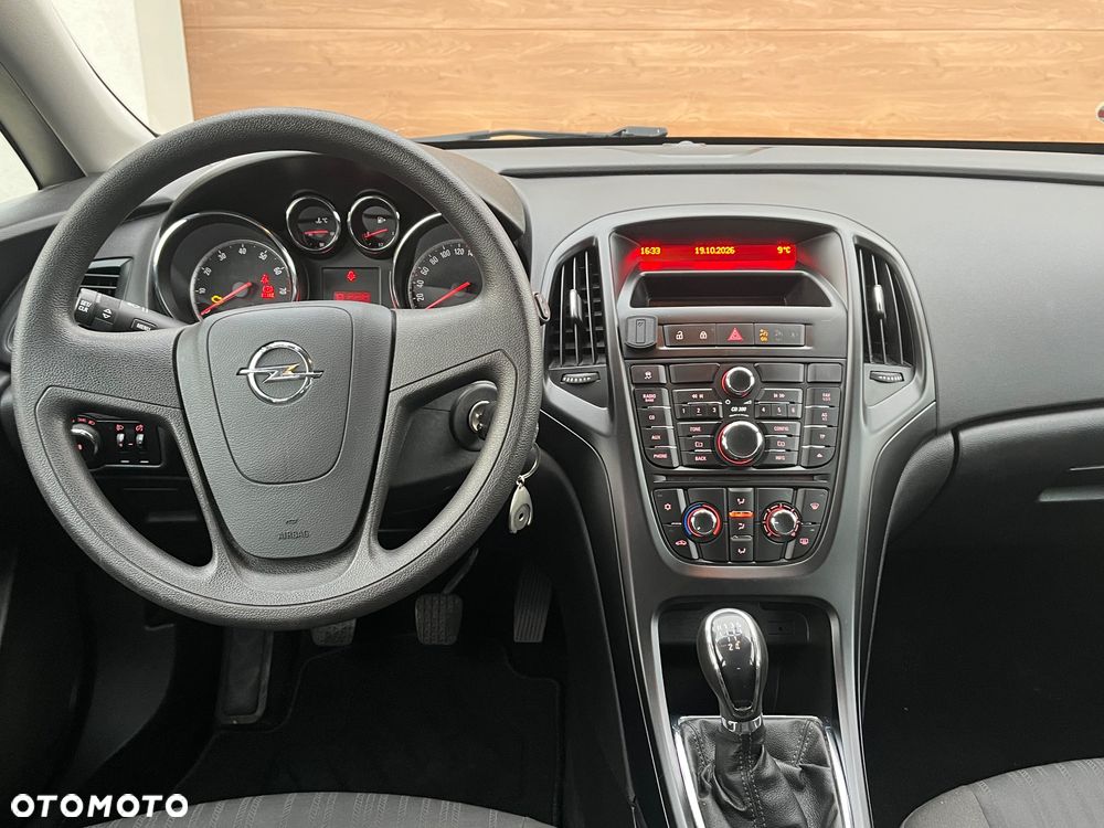 Opel Astra 1.4 - 11