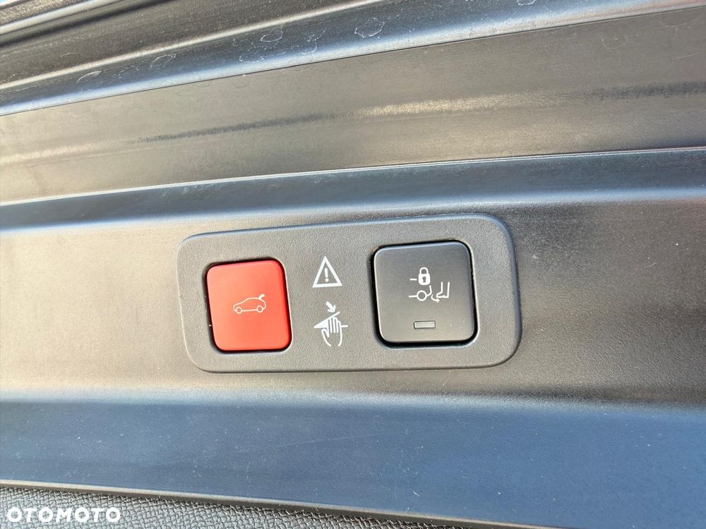 Peugeot 5008 1.5 BlueHDi GT S&S EAT8 - 32