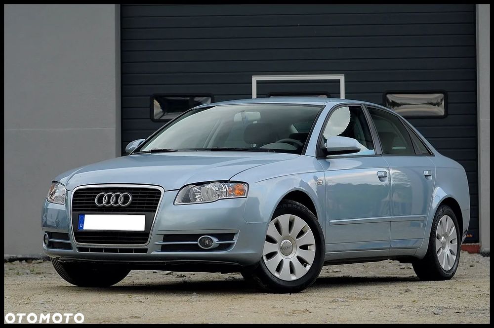 Audi A4 Limousine - 22