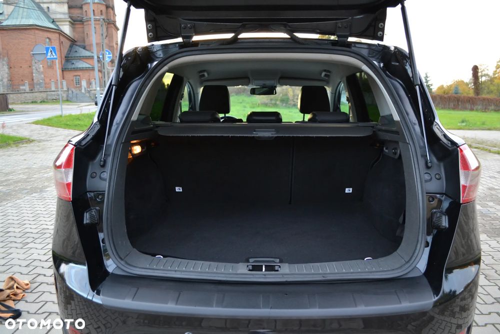 Ford Kuga 2.5 4x4 Titanium - 22