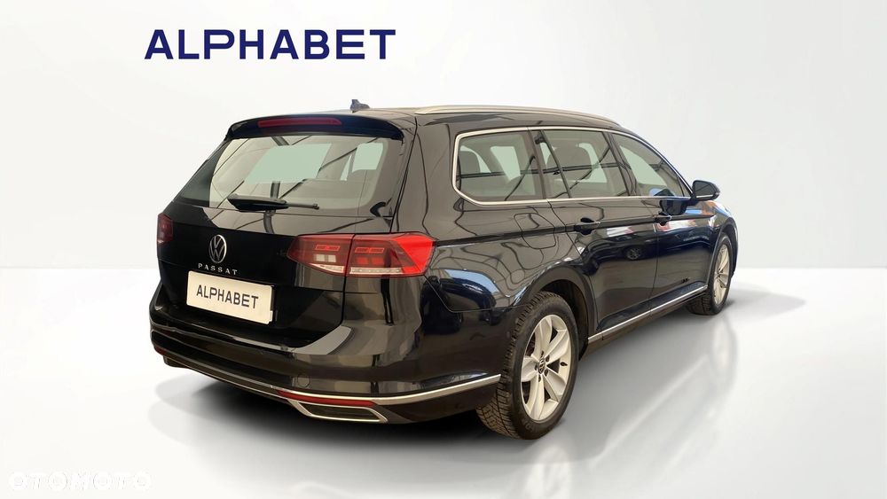 Volkswagen Passat - 5