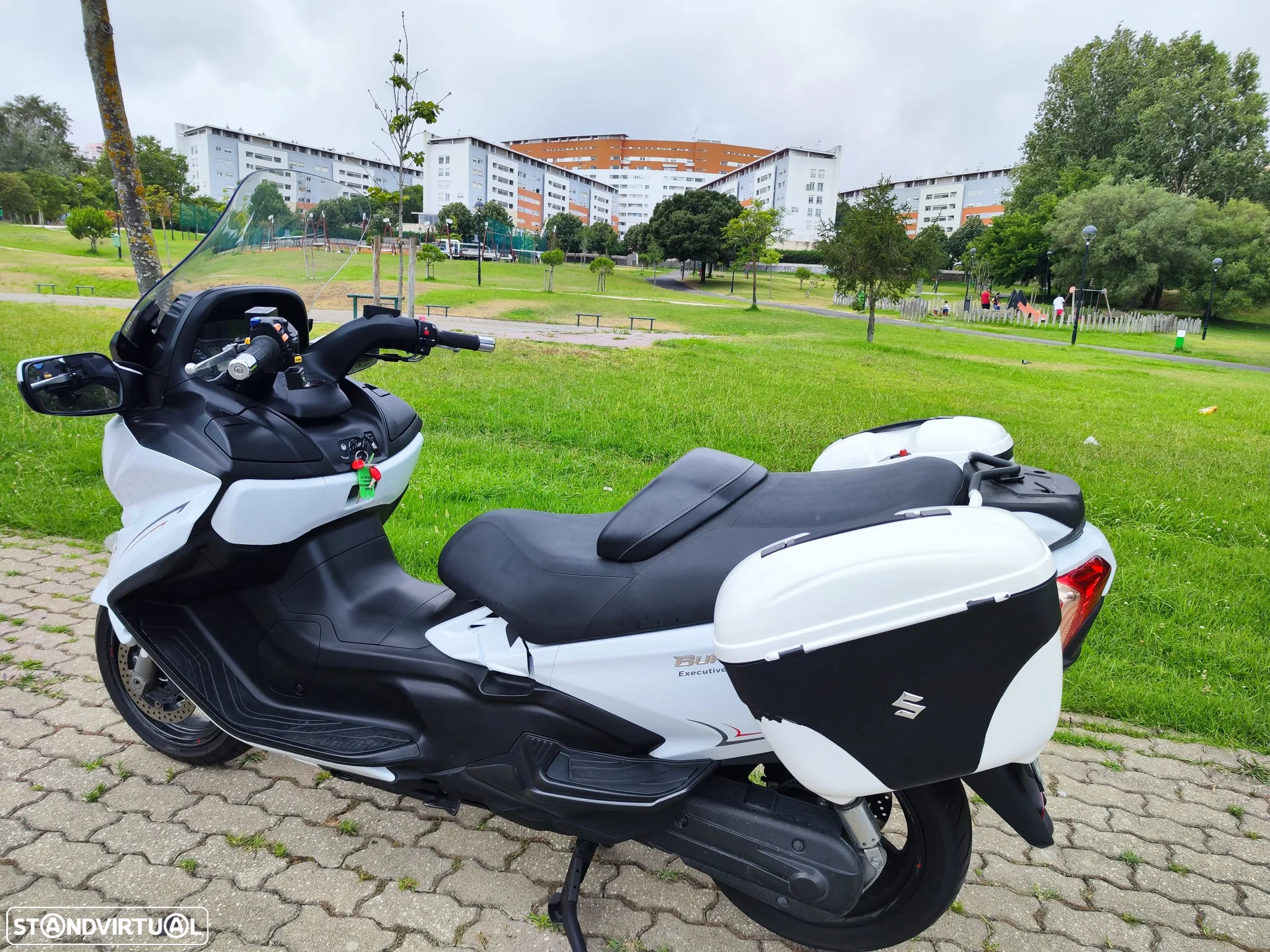 Suzuki Burgman 650 Executive Abs - 14