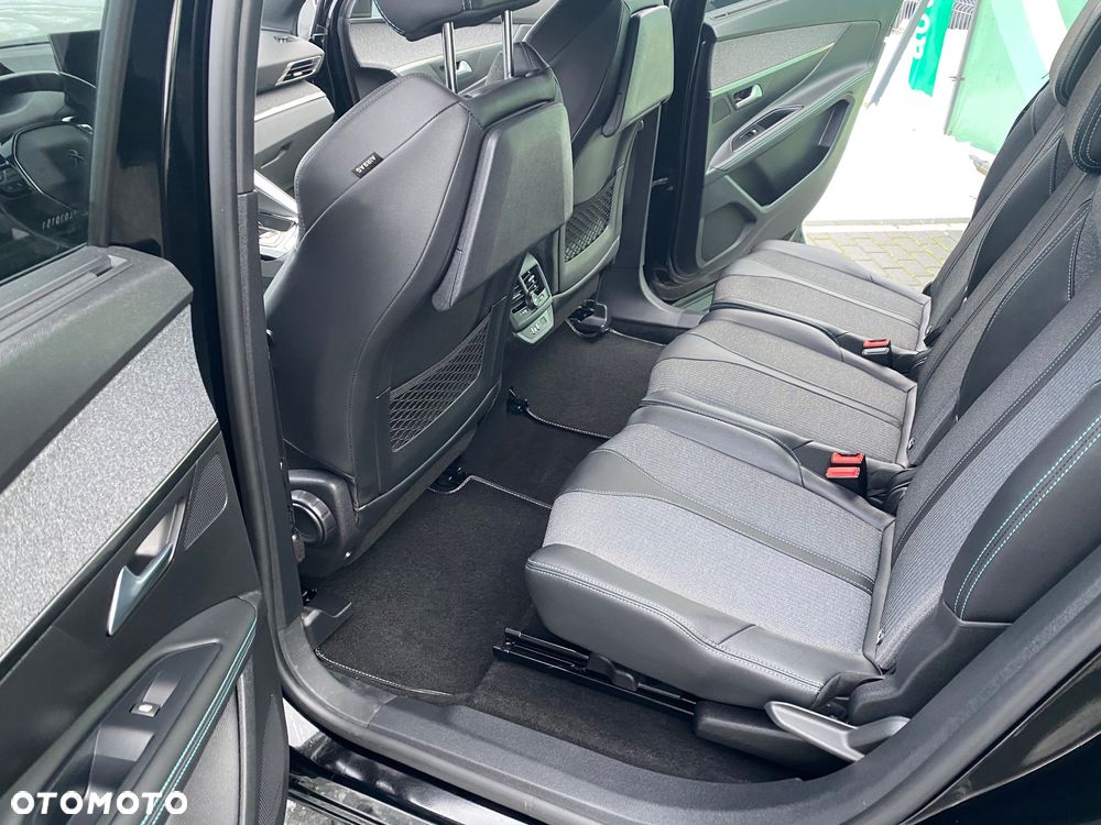 Peugeot 5008 PureTech 130 EAT8 Stop & Start GT - 8