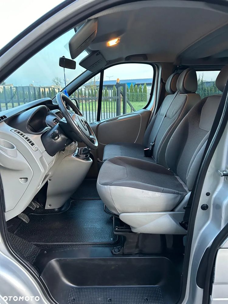 Opel Vivaro 2.0 CDTI L2H1 Life Cosmo - 17