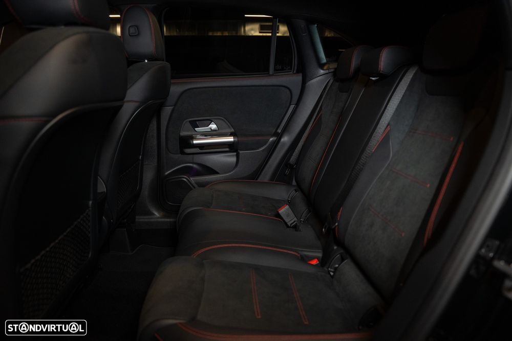 Mercedes-Benz GLA 250 e AMG Line - 26