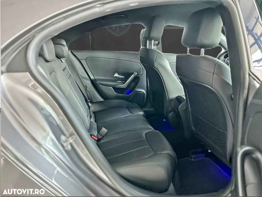 Mercedes-Benz CLA 200 7G-DCT Progressive - 14