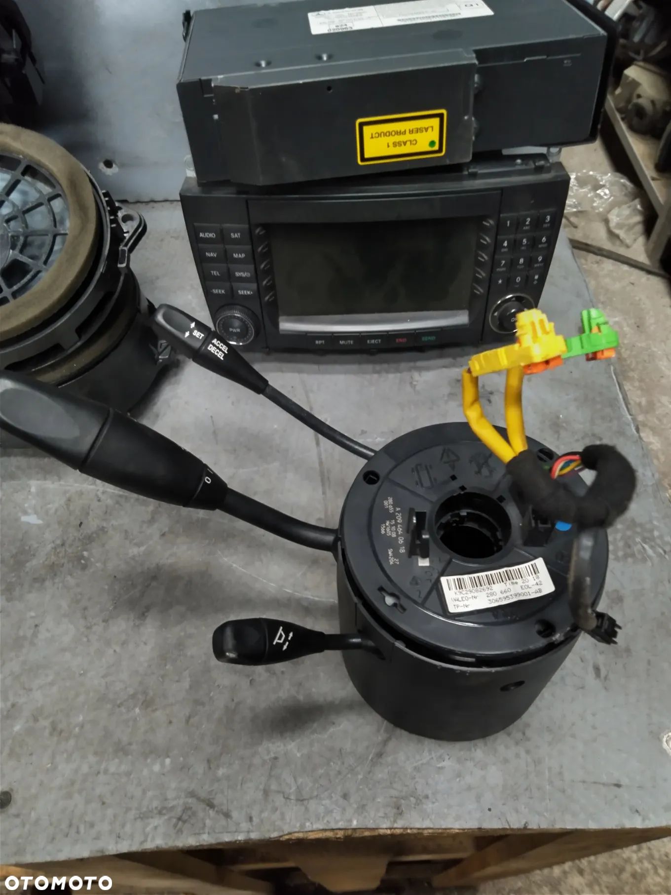 Przełącznik świateł manetki CLK W209 A2094640618 - 1