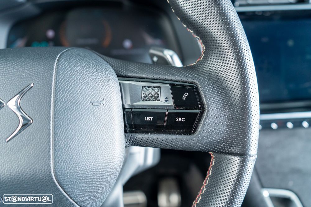 DS DS7 Crossback E-Tense Performance Line EAT8 - 26