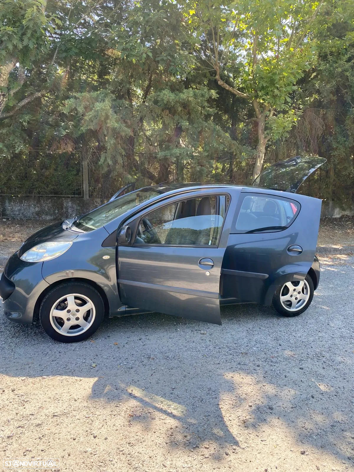 Peugeot 107 1.0 Trendy - 11