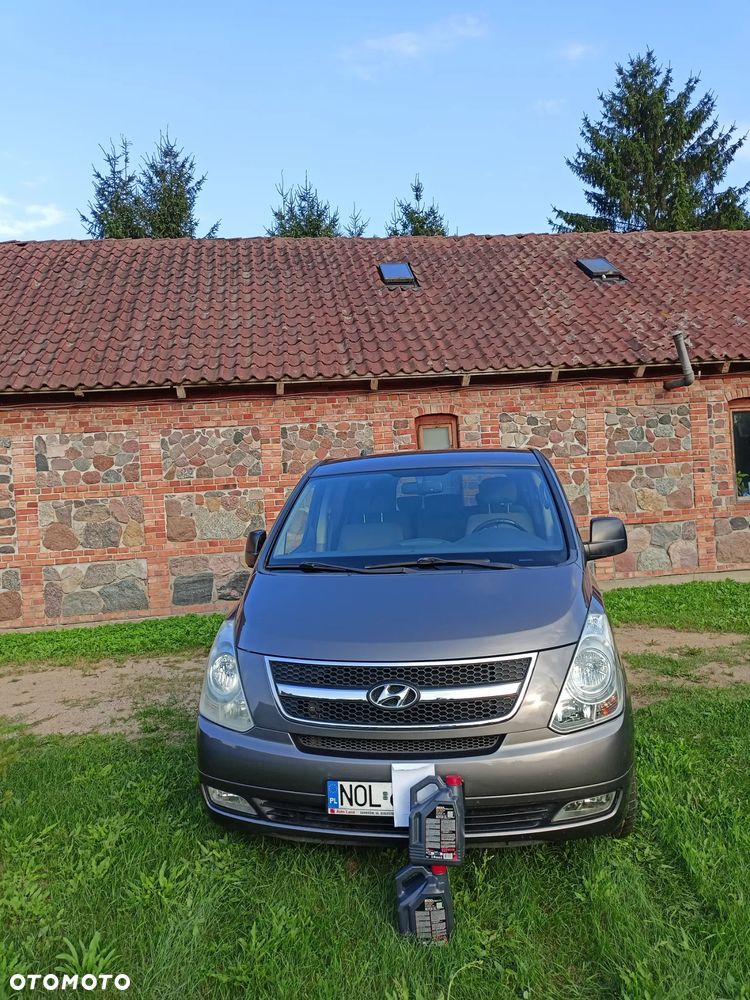 Hyundai H-1 - 1