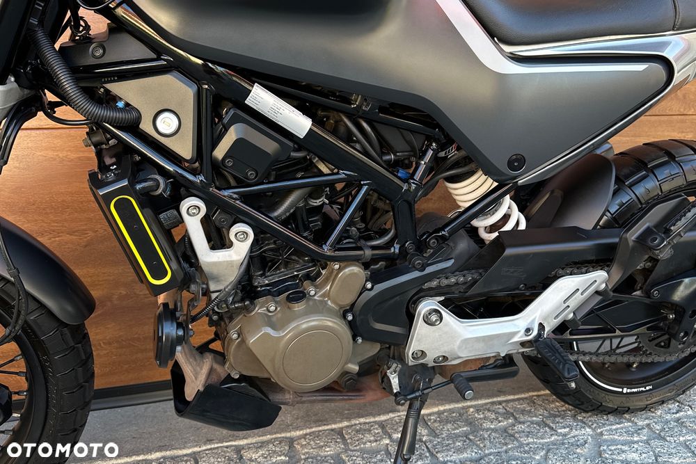 Husqvarna Svartpilen - 19