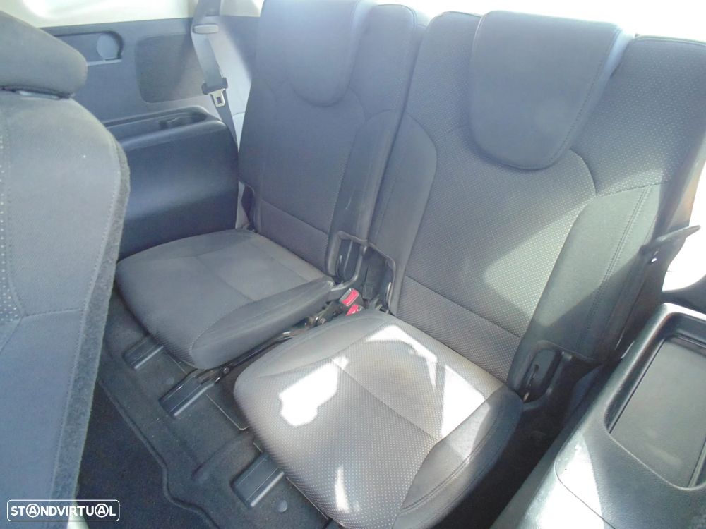 Kia Carens 1.7 CRDi ISG TX Aut. - 22