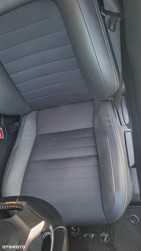 Lexus IS 200t / 300 Elegance - 11