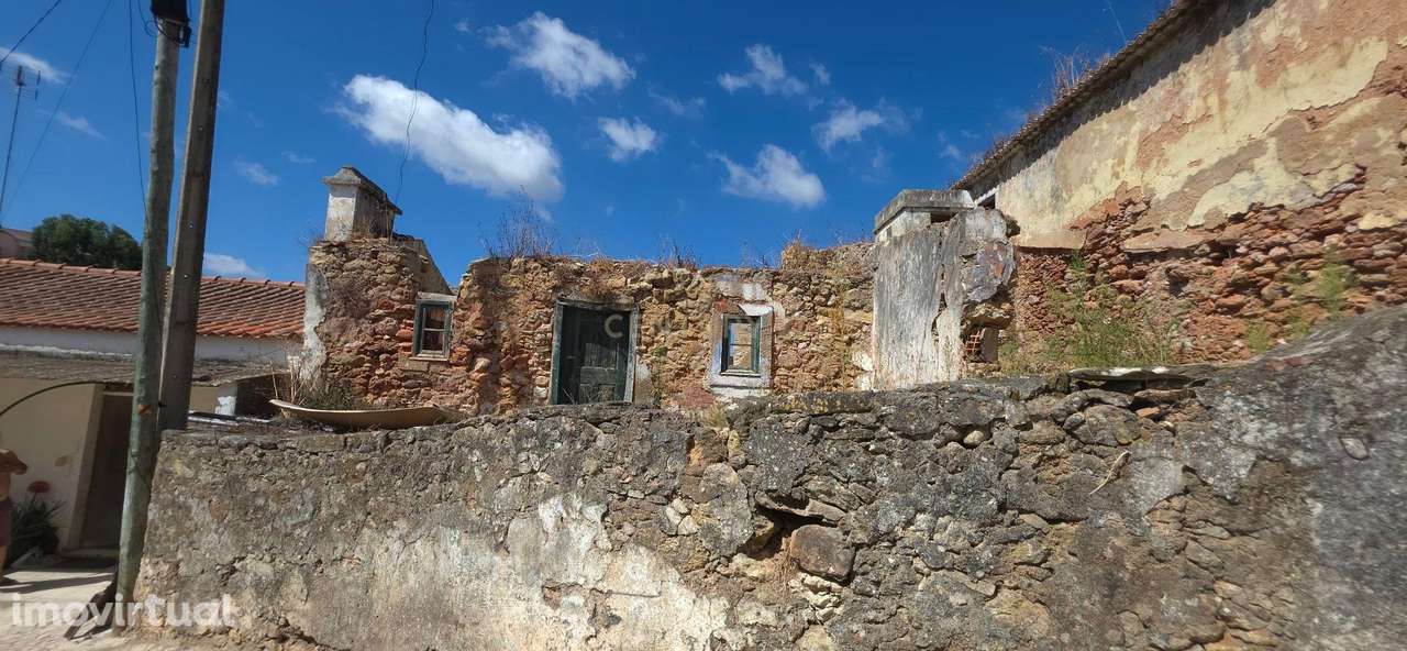 Moradia para Reconstrução - Grande imagem: 4/12