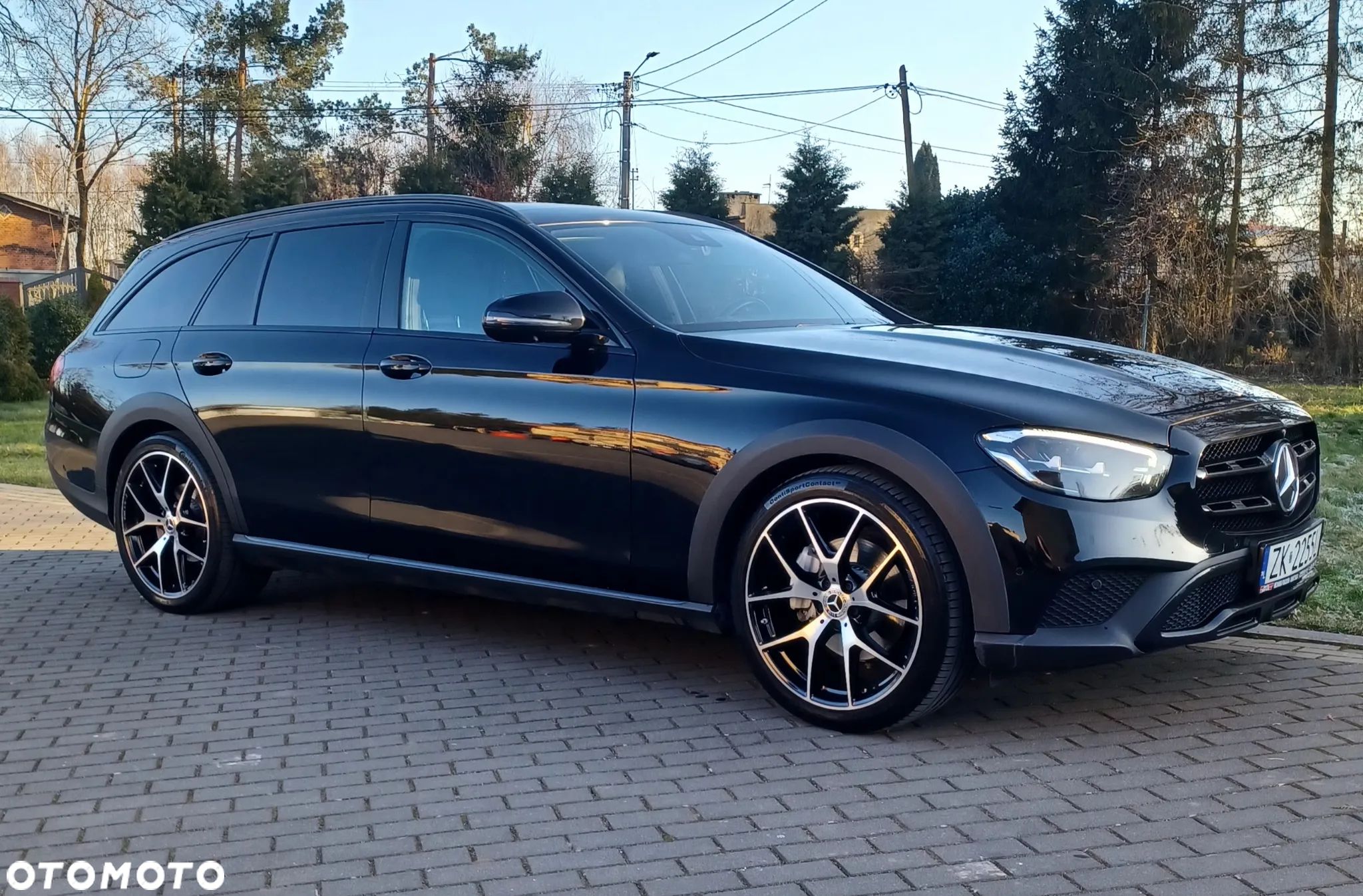 Mercedes-Benz Klasa E 220 d 4Matic T All-Terrain 9G-TRONIC Avantgarde - 1