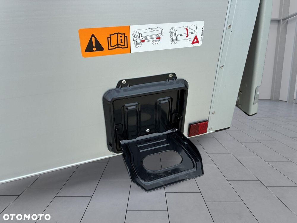 Volkswagen Transporter Skrzyniowy z podwójną kabiną 2,0 TDI 150 KM manualna r. o. 3500 mm - 11