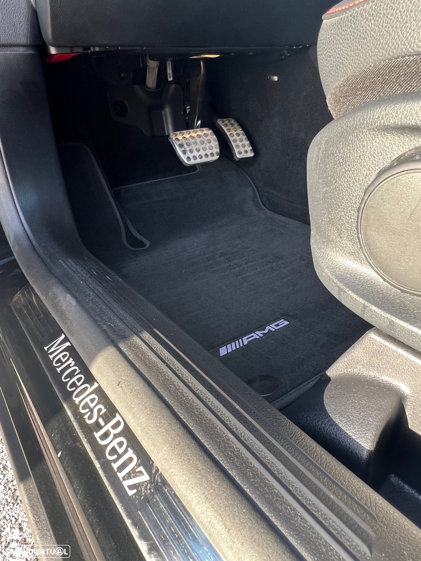 Mercedes-Benz GLA 220 d 4Matic AMG Line - 16