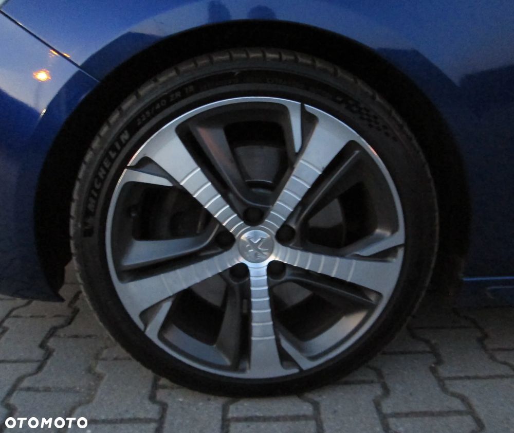 Peugeot 308 BlueHDi 180 EAT6 GT - 32