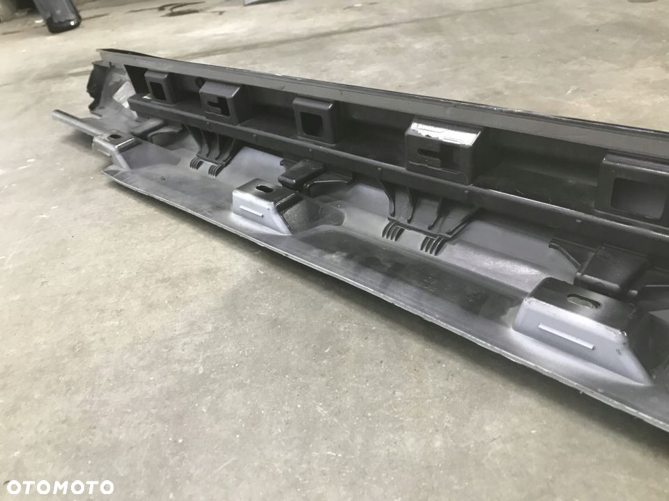Nakładka progu VW Arteon 17r.- prawa listwa próg zewnętrzny 3G8853858 - 13