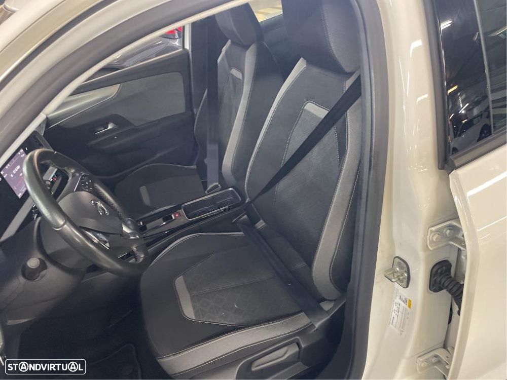Opel Mokka-E 2022 photo 5