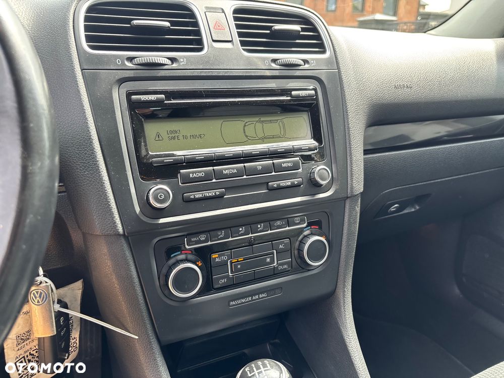 Volkswagen Golf 1.6 TDI DPF BlueMotion Technology Comfortline - 14