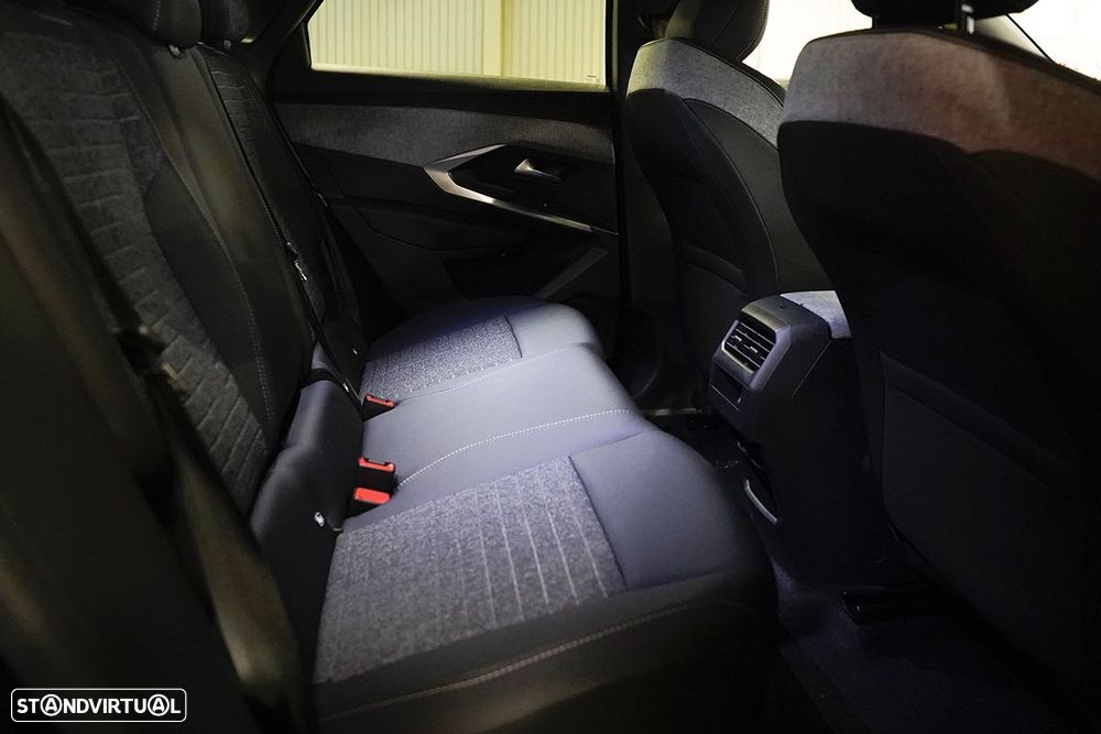 Peugeot 3008 1.2 Hybrid Allure e-DCS6 - 17
