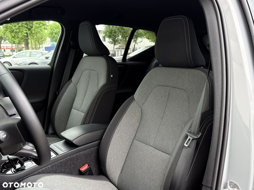 Volvo XC 40 - 18